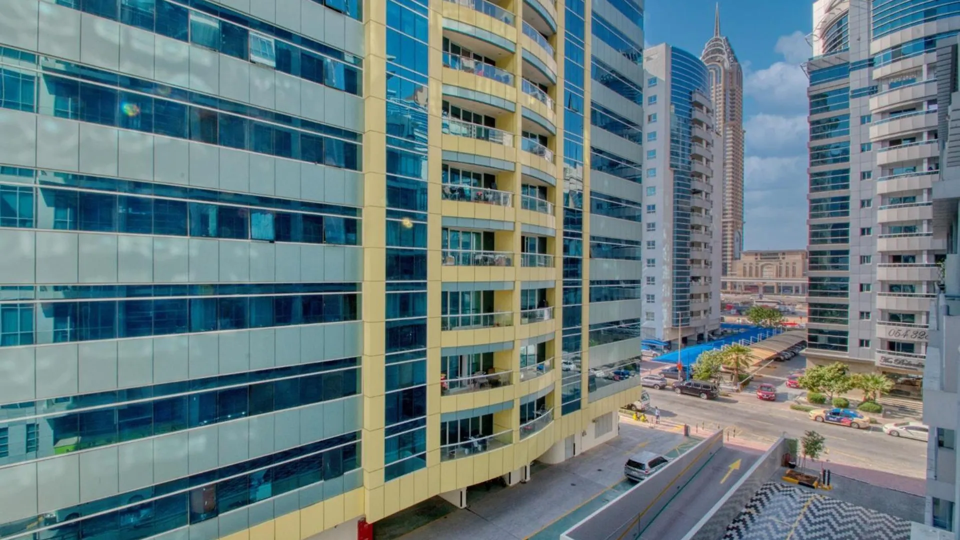 Tecom Central Location Executive Studio Dubai