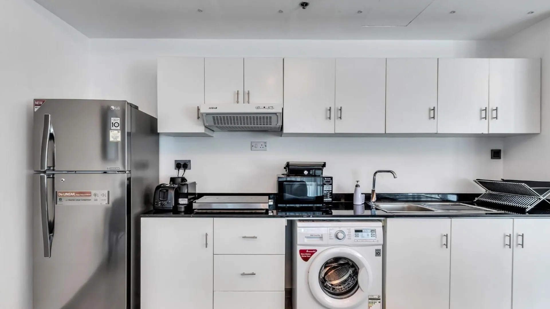 Tecom Central Location Executive Studio Dubai Apartment