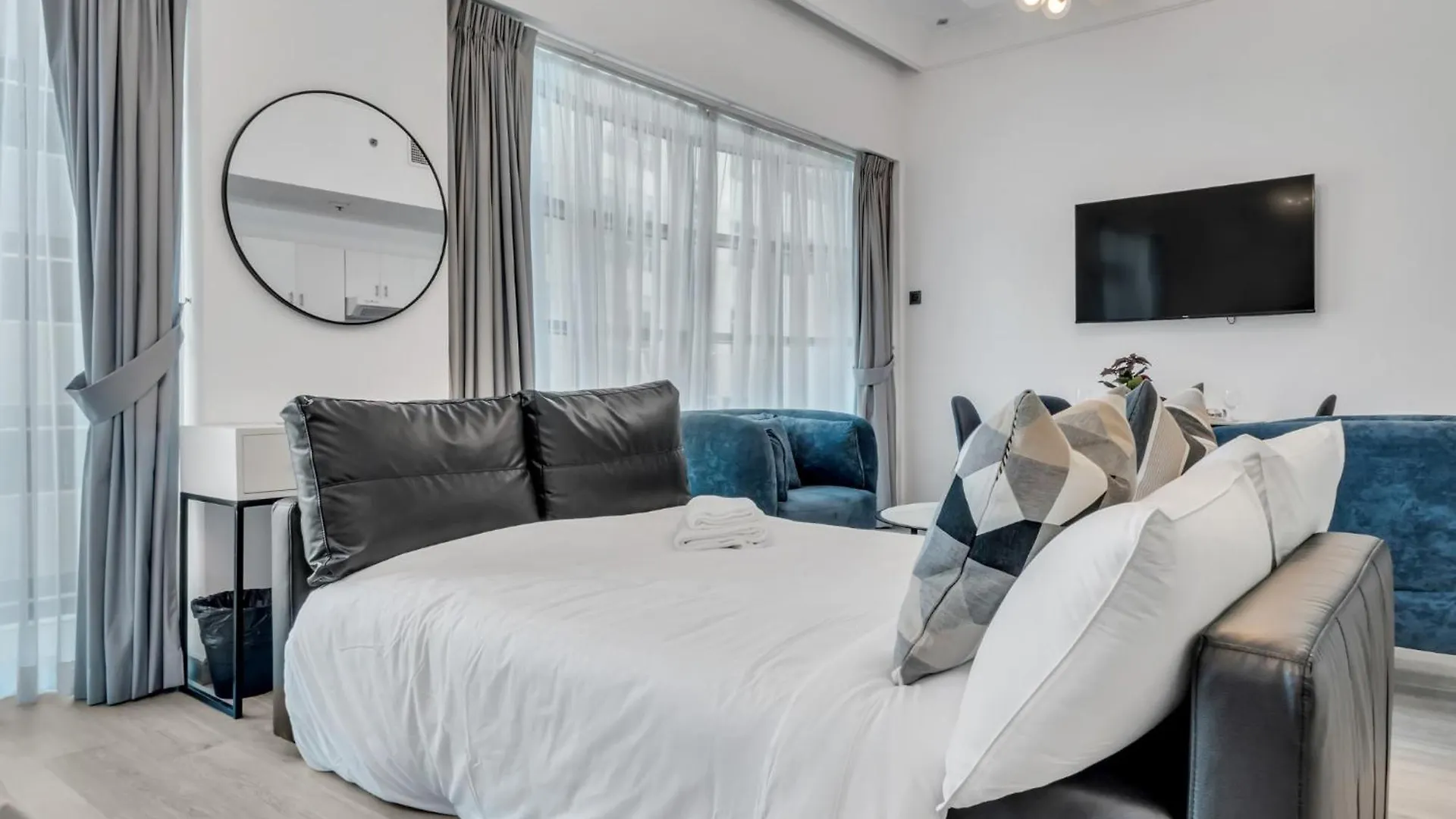 Apartment Tecom Central Location Executive Studio Dubai United Arab Emirates